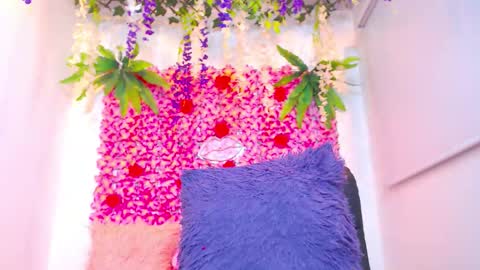 Snapshot of risitos_de_oro_ chatting on November 19, 2025, 10:10 pm Risitos De Oro online show from November 19, 2025, 10:10 pm