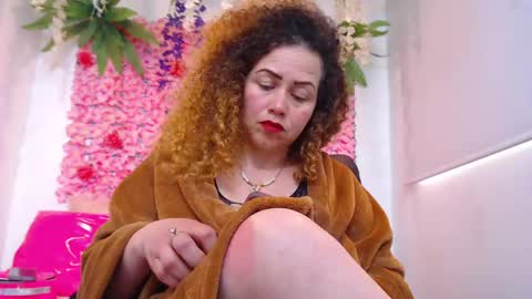 Snapshot of risitos_de_oro_ chatting on April 18, 2026, 5:50 pm Risitos De Oro online show from April 18, 2026, 5:50 pm