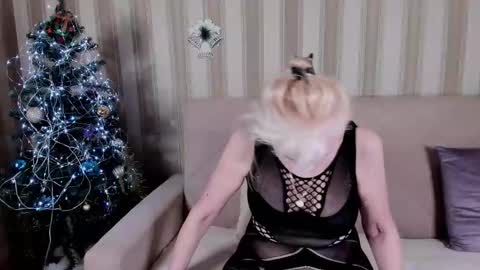 rita_farell online show from January 7, 2026, 9:06 pm