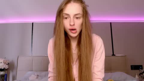 Snapshot of rita_orra chatting on June 10, 2026, 7:51 am Rita online show from June 10, 2026, 7:51 am