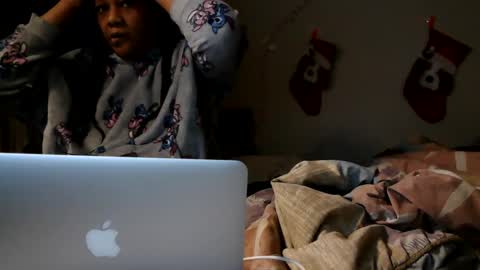 River Saint online show from January 19, 2025, 1:22 pm