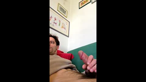 rizzo1980682473 online show from April 28, 2026, 12:10 pm