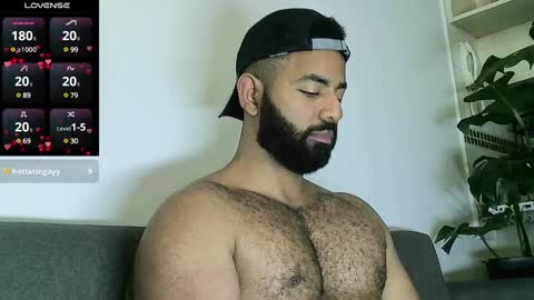 SebasRoa online show from December 20, 2024, 5:08 pm