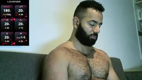 SebasRoa online show from July 28, 2026, 7:39 pm