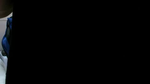 Snapshot of roan_birkin chatting on May 19, 2026, 7:31 pm Roan Birkin online show from May 19, 2026, 7:31 pm