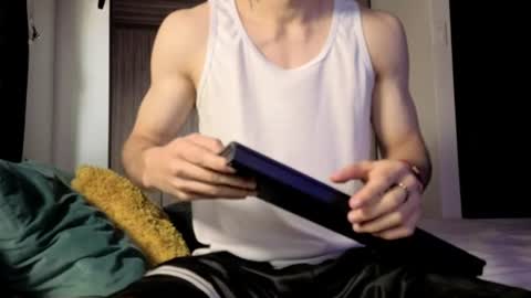 Snapshot of roan_birkin chatting on July 25, 2026, 5:32 pm Roan Birkin online show from July 25, 2026, 5:32 pm