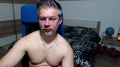 robbyshawz online show from May 3, 2026, 4:40 am