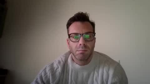 roberpierre_ho online show from February 18, 2026, 11:06 am