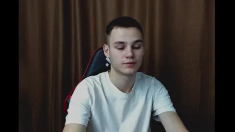 Snapshot of robert10211 chatting on December 18, 2024, 5:52 pm robert10211 online show from December 18, 2024, 5:52 pm