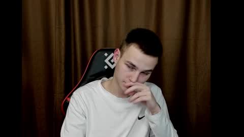 Snapshot of robert10211 chatting on December 22, 2024, 9:09 pm robert10211 online show from December 22, 2024, 9:09 pm