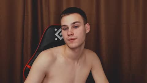 Snapshot of robert10211 chatting on December 24, 2024, 7:44 pm robert10211 online show from December 24, 2024, 7:44 pm