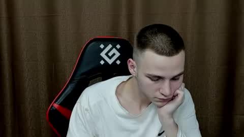 Snapshot of robert10211 chatting on December 28, 2024, 6:40 pm robert10211 online show from December 28, 2024, 6:40 pm