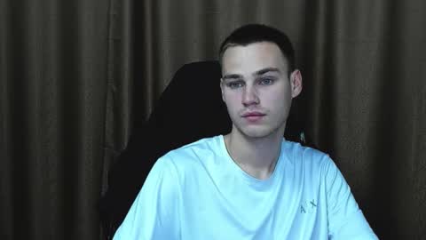 Snapshot of robert10211 chatting on September 12, 2025, 4:29 pm robert10211 online show from September 12, 2025, 4:29 pm