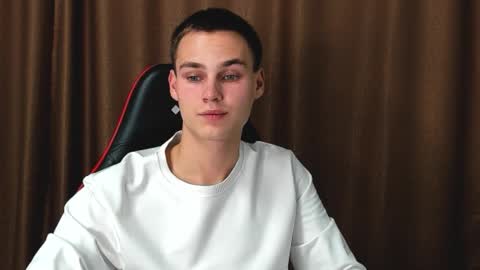 Snapshot of robert10211 chatting on October 21, 2025, 3:57 pm robert10211 online show from October 21, 2025, 3:57 pm