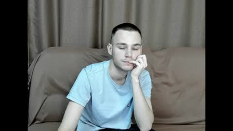 Snapshot of robert10211 chatting on October 30, 2025, 8:27 am robert10211 online show from October 30, 2025, 8:27 am