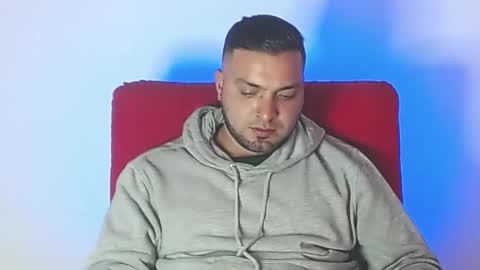 Stiven - online show from May 3, 2026, 9:32 pm