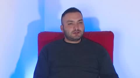 Stiven - online show from August 3, 2026, 10:02 pm