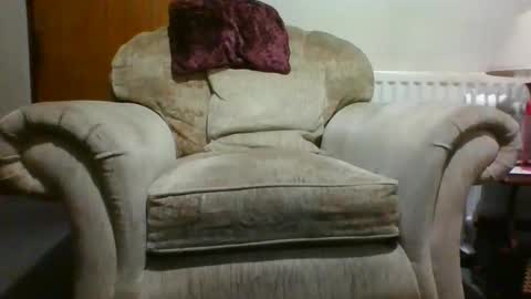 Snapshot of roberthorny69xxx chatting on February 27, 2025, 3:47 am Robert online show from February 27, 2025, 3:47 am