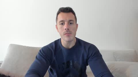 Snapshot of roberto4ever chatting on February 7, 2025, 10:40 am roberto4ever online show from February 7, 2025, 10:40 am