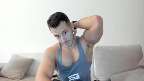 Snapshot of roberto4ever chatting on November 29, 2025, 10:07 am roberto4ever online show from November 29, 2025, 10:07 am