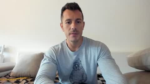 Snapshot of roberto4ever chatting on July 30, 2026, 4:11 am roberto4ever online show from July 30, 2026, 4:11 am