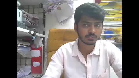 Snapshot of robertsalia220 chatting on February 17, 2025, 12:27 pm Robertsalia online show from February 17, 2025, 12:27 pm