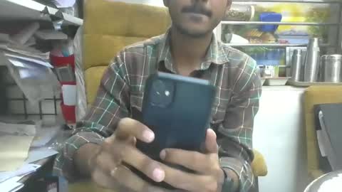 Snapshot of robertsalia220 chatting on March 7, 2025, 1:07 pm Robertsalia online show from March 7, 2025, 1:07 pm