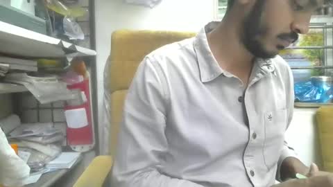 Snapshot of robertsalia220 chatting on March 6, 2026, 12:56 pm Robertsalia online show from March 6, 2026, 12:56 pm