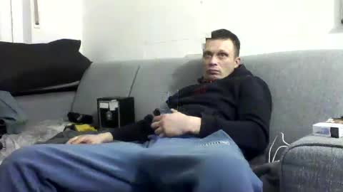 Snapshot of robertxxxpo chatting on February 16, 2025, 7:15 am Zenek online show from February 16, 2025, 7:15 am