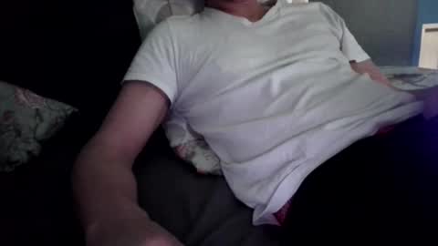 robin_hoody_1990 online show from January 24, 2025, 1:47 pm