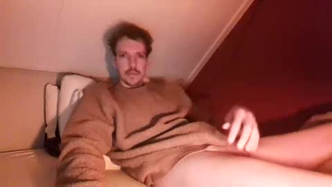 Snapshot of robin_sonx chatting on December 15, 2024, 3:53 pm Robin online show from December 15, 2024, 3:53 pm