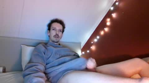 Snapshot of robin_sonx chatting on December 29, 2024, 6:05 pm Robin online show from December 29, 2024, 6:05 pm
