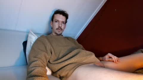 Snapshot of robin_sonx chatting on January 19, 2025, 10:39 am Robin online show from January 19, 2025, 10:39 am