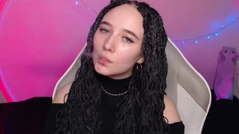 Snapshot of robin_yours chatting on January 17, 2025, 8:33 pm Robin your online show from January 17, 2025, 8:33 pm