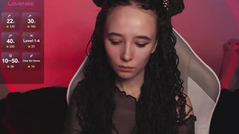 Snapshot of robin_yours chatting on January 28, 2025, 2:11 am Robin your online show from January 28, 2025, 2:11 am