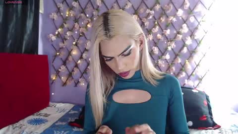 Margot Ferrer online show from April 28, 2026, 5:12 am