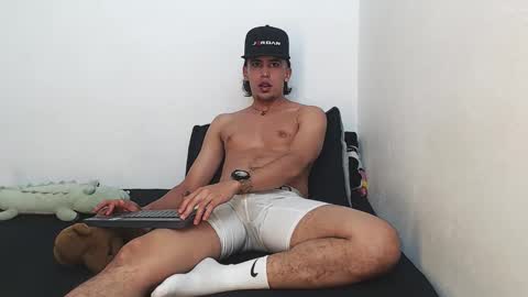 Snapshot of robisson_zack chatting on February 7, 2026, 4:33 pm Robisson Zack online show from February 7, 2026, 4:33 pm