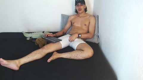 Snapshot of robisson_zack chatting on March 5, 2026, 6:42 am Robisson Zack online show from March 5, 2026, 6:42 am