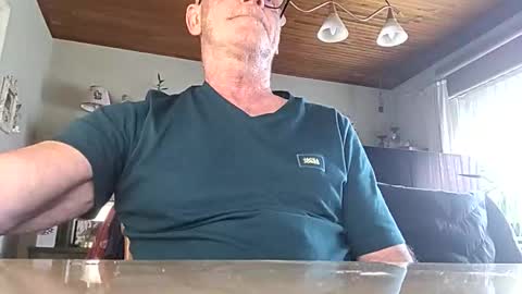 Snapshot of robke1966 chatting on February 20, 2026, 7:54 am robke1966 online show from February 20, 2026, 7:54 am