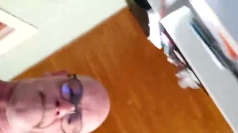 Snapshot of robke1966 chatting on March 5, 2026, 7:37 am robke1966 online show from March 5, 2026, 7:37 am