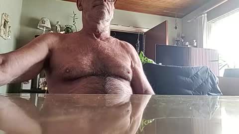 Snapshot of robke1966 chatting on March 16, 2026, 9:57 am robke1966 online show from March 16, 2026, 9:57 am