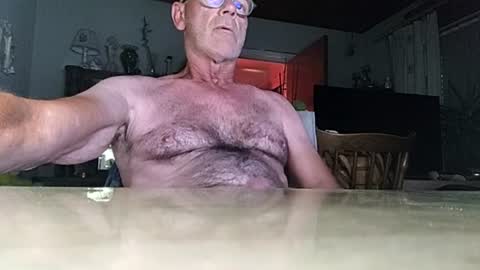 Snapshot of robke1966 chatting on July 1, 2026, 5:31 am robke1966 online show from July 1, 2026, 5:31 am