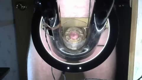 Snapshot of robodickmilker chatting on February 26, 2025, 9:27 pm Robodickmilker online show from February 26, 2025, 9:27 pm