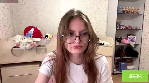 robynsentinella online show from February 22, 2026, 3:07 am