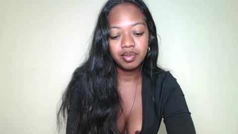 Snapshot of rochellinah chatting on May 22, 2026, 12:33 pm rochellinah online show from May 22, 2026, 12:33 pm