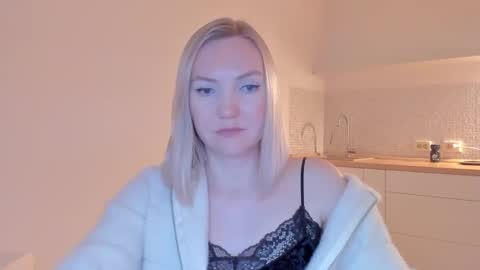 rock__baby online show from March 1, 2025, 2:48 am