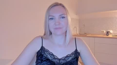 rock__baby online show from March 7, 2025, 5:29 am