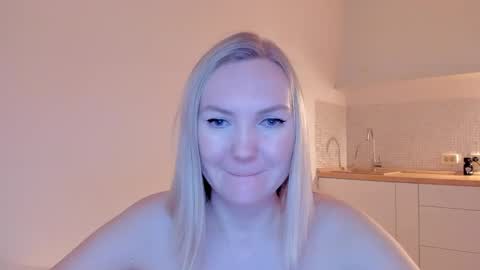 rock__baby online show from March 9, 2025, 6:39 am