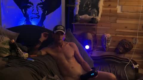 Snapshot of rockemx chatting on December 8, 2024, 4:07 pm rockemx online show from December 8, 2024, 4:07 pm