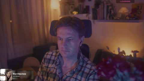 Snapshot of rocketbunnyxxx chatting on September 14, 2025, 9:47 pm Rocket Bunny online show from September 14, 2025, 9:47 pm